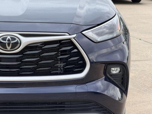 Blueprint 2025 Toyota Highlander LE