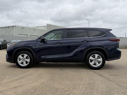 Blueprint 2025 Toyota Highlander LE