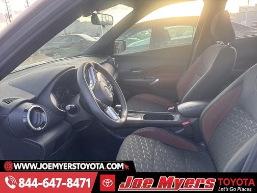 2023 Nissan Kicks SR