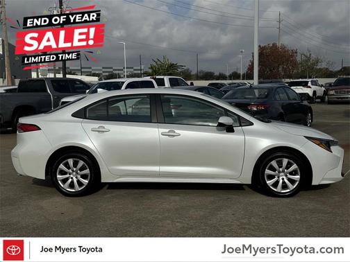 2025 Toyota Corolla LE