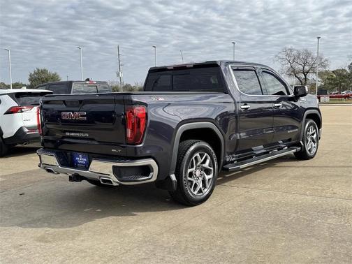 2022 GMC Sierra 1500 SLT