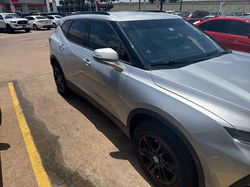 Silver Ice Metallic 2020 Chevrolet Blazer 1LT