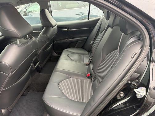Midnight Black Metallic 2024 Toyota Camry SE
