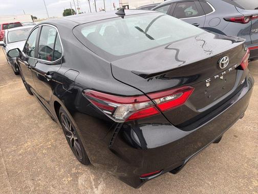 Midnight Black Metallic 2024 Toyota Camry SE