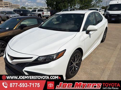 Ice Cap 2024 Toyota Camry SE