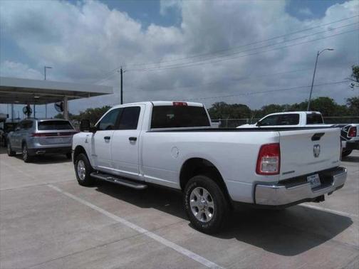 2024 RAM 3500 Big Horn Crew Cab 4x4 8' Box