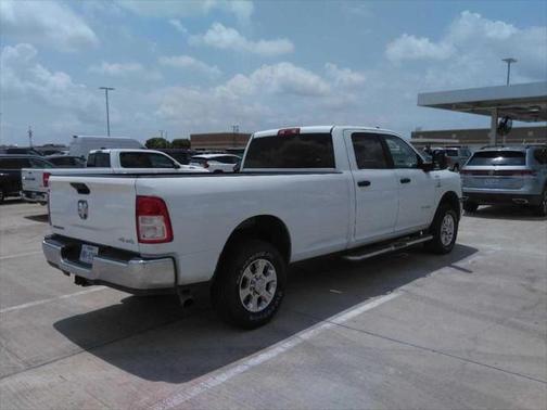 2024 RAM 3500 Big Horn Crew Cab 4x4 8' Box