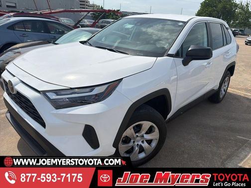 Ice 2025 Toyota RAV4 LE
