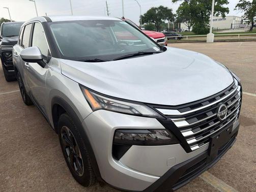 Brilliant Silver Metallic 2025 Nissan Rogue SV