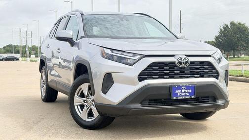 Silver Sky Metallic 2025 Toyota RAV4 XLE