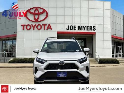 2025 Toyota RAV4 Hybrid SE