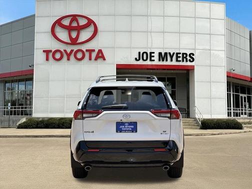 2025 Toyota RAV4 Hybrid SE