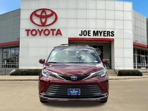 2025 Toyota Sienna Limited