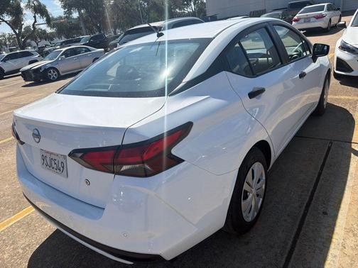 Fresh Powder 2025 Nissan Versa 1.6 S