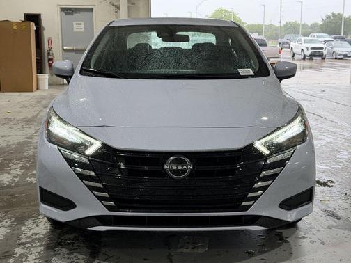 Gray Sky Pearl 2025 Nissan Versa 1.6 SV