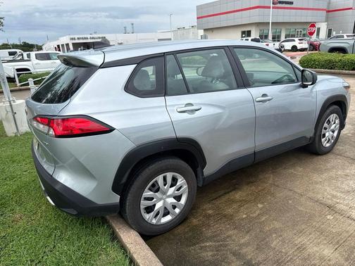 Sonic Silver 2024 Toyota Corolla Cross L