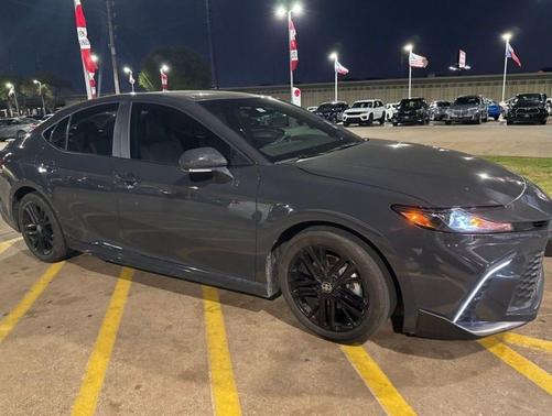 Underground 2025 Toyota Camry SE