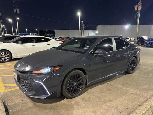 Underground 2025 Toyota Camry SE