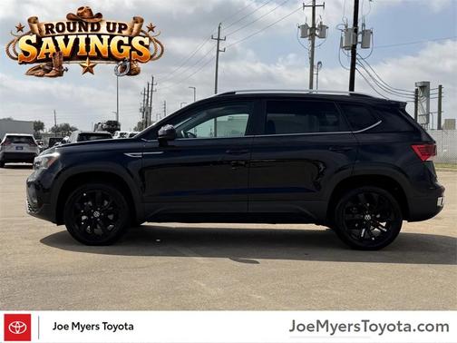 2024 Volkswagen Taos 1.5T SE