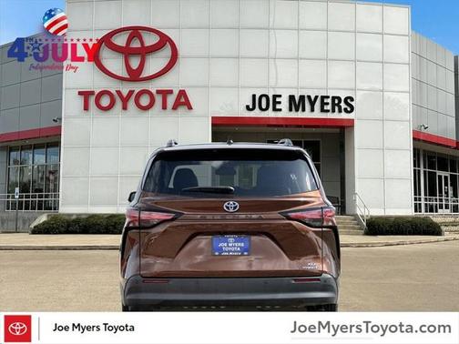 2021 Toyota Sienna XLE