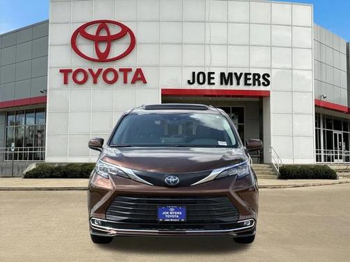 2021 Toyota Sienna XLE