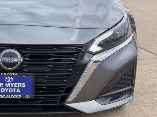 Gun Metallic 2025 Nissan Altima 2.5 SV