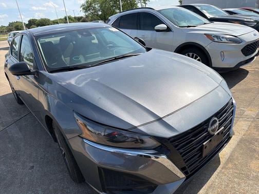 Gun Metallic 2025 Nissan Altima 2.5 SV