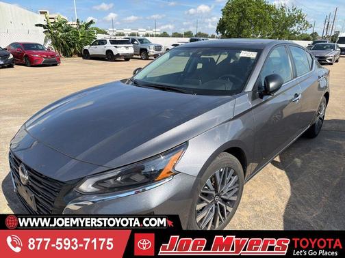 Gun Metallic 2025 Nissan Altima 2.5 SV
