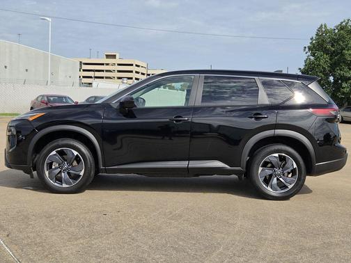 Super Black 2025 Nissan Rogue SV