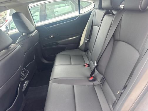 2024 Lexus ES 350 Base