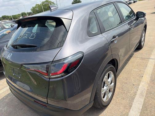 Modern Steel Metallic 2025 Honda HR-V LX