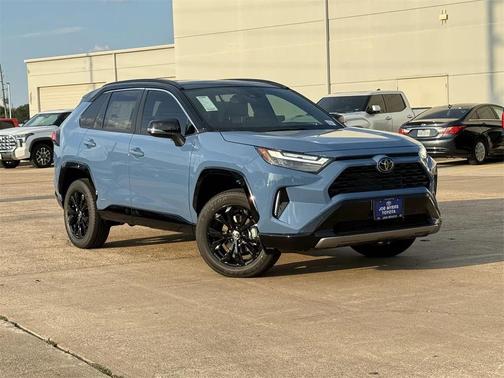 2025 Toyota RAV4 Hybrid SE