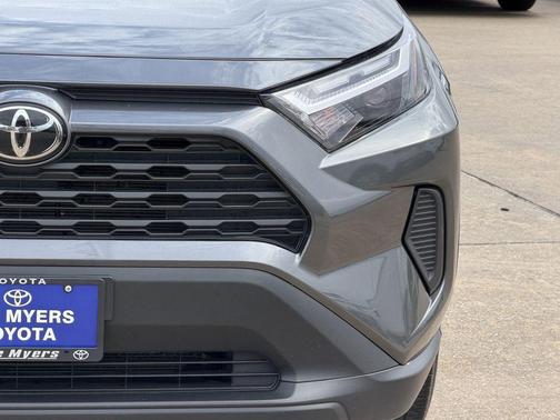 Magnetic Gray Metallic 2025 Toyota RAV4 LE