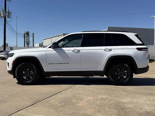 2025 Jeep Grand Cherokee Altitude