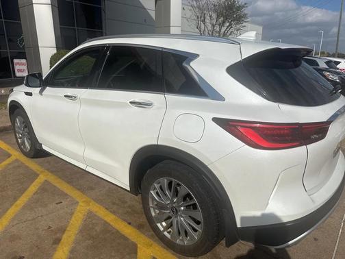 2023 INFINITI QX50 LUXE