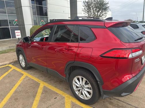 2025 Toyota Corolla Cross LE