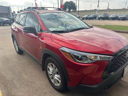 2025 Toyota Corolla Cross LE