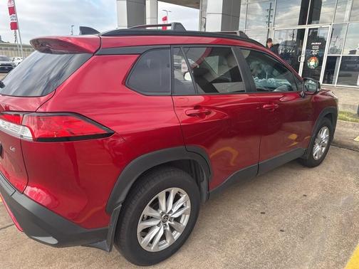 2025 Toyota Corolla Cross LE