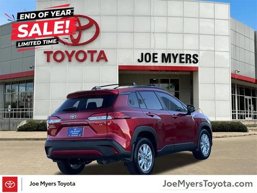 2025 Toyota Corolla Cross LE