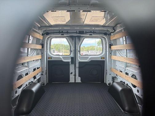 Oxford White 2025 Ford Transit-250 Base
