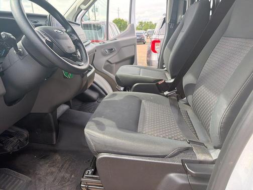 Oxford White 2025 Ford Transit-250 Base
