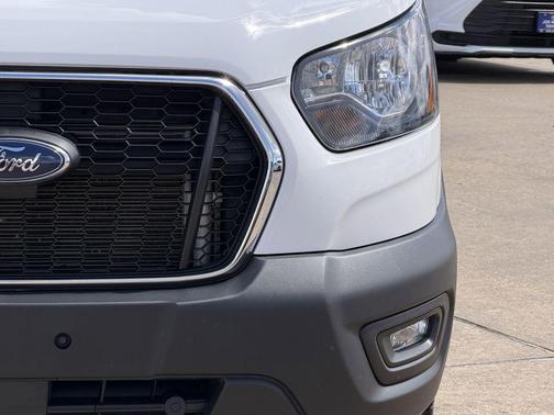 Oxford White 2025 Ford Transit-250 Base