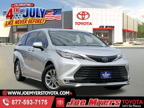 Celestial Silver Metallic 2021 Toyota Sienna XLE 8 Passenger