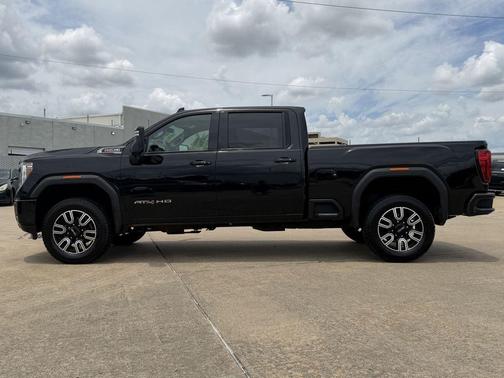 Onyx Black 2021 GMC Sierra 2500 AT4