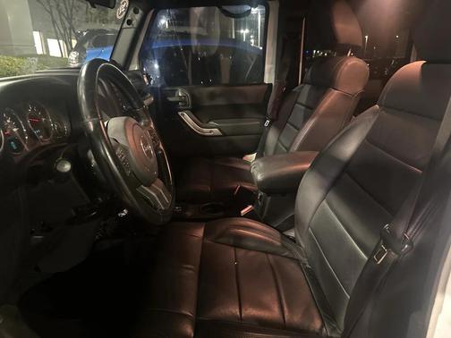 2012 Jeep Wrangler Unlimited Sahara