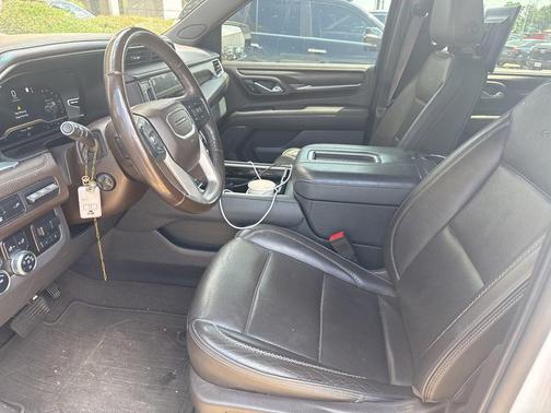 Summit White 2022 GMC Yukon XL Denali