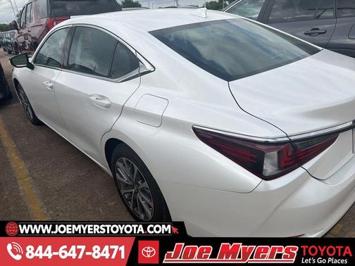 White Pearl 2024 Lexus ES 350 Base