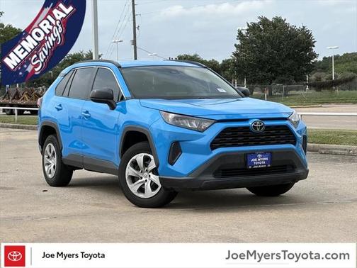 2020 Toyota RAV4 LE