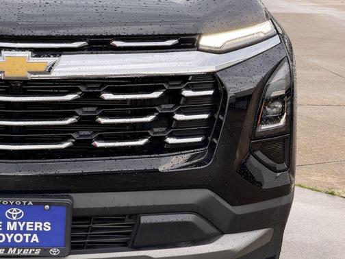 Mosaic Black Metallic 2025 Chevrolet Equinox 1LT