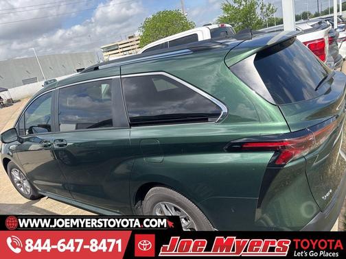 Cypress 2025 Toyota Sienna LE